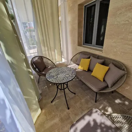 Caramella Apartment