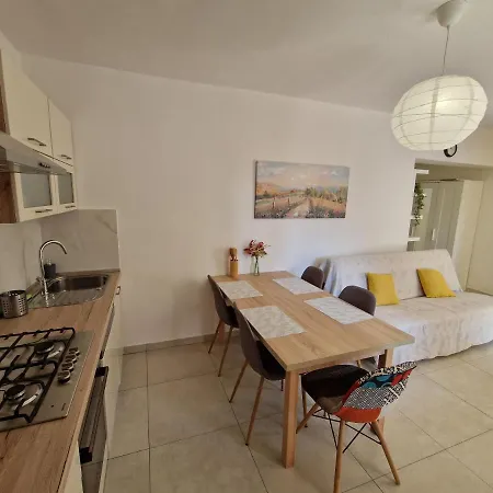 Caramella Apartment