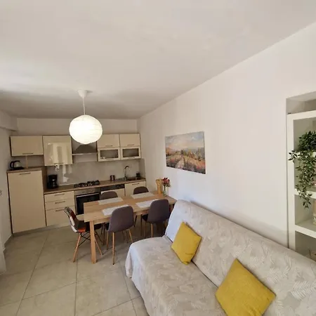 Caramella Apartment