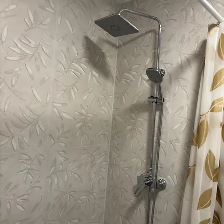 شقة Caramella