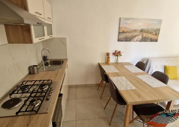 Caramella Διαμέρισμα *